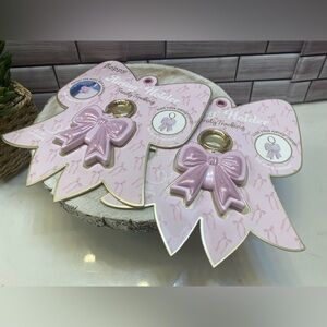 XO Poppy ❤️(2)Bow AirTag Holder Pink Clip Keychain Apple AirTag New